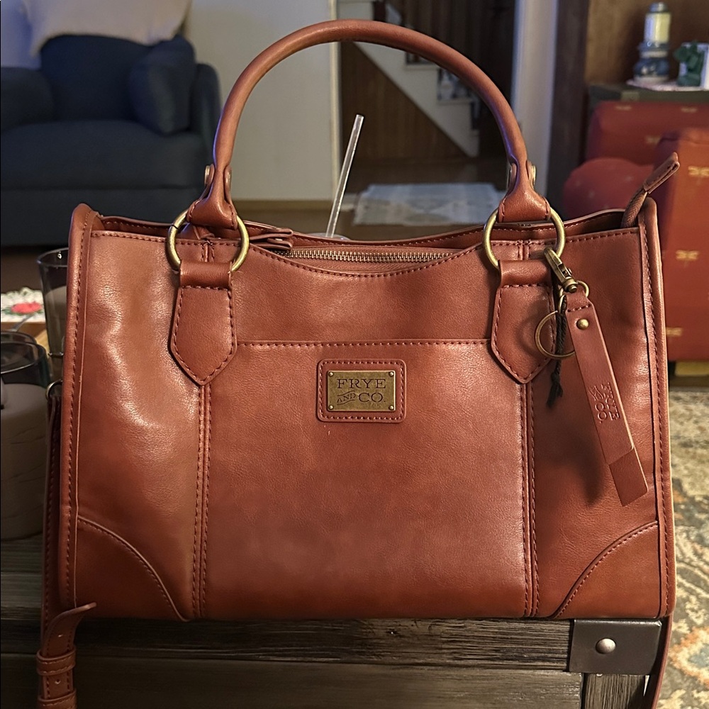 FRYE and Co Women's Large Cognac Tote Handbag Brown
